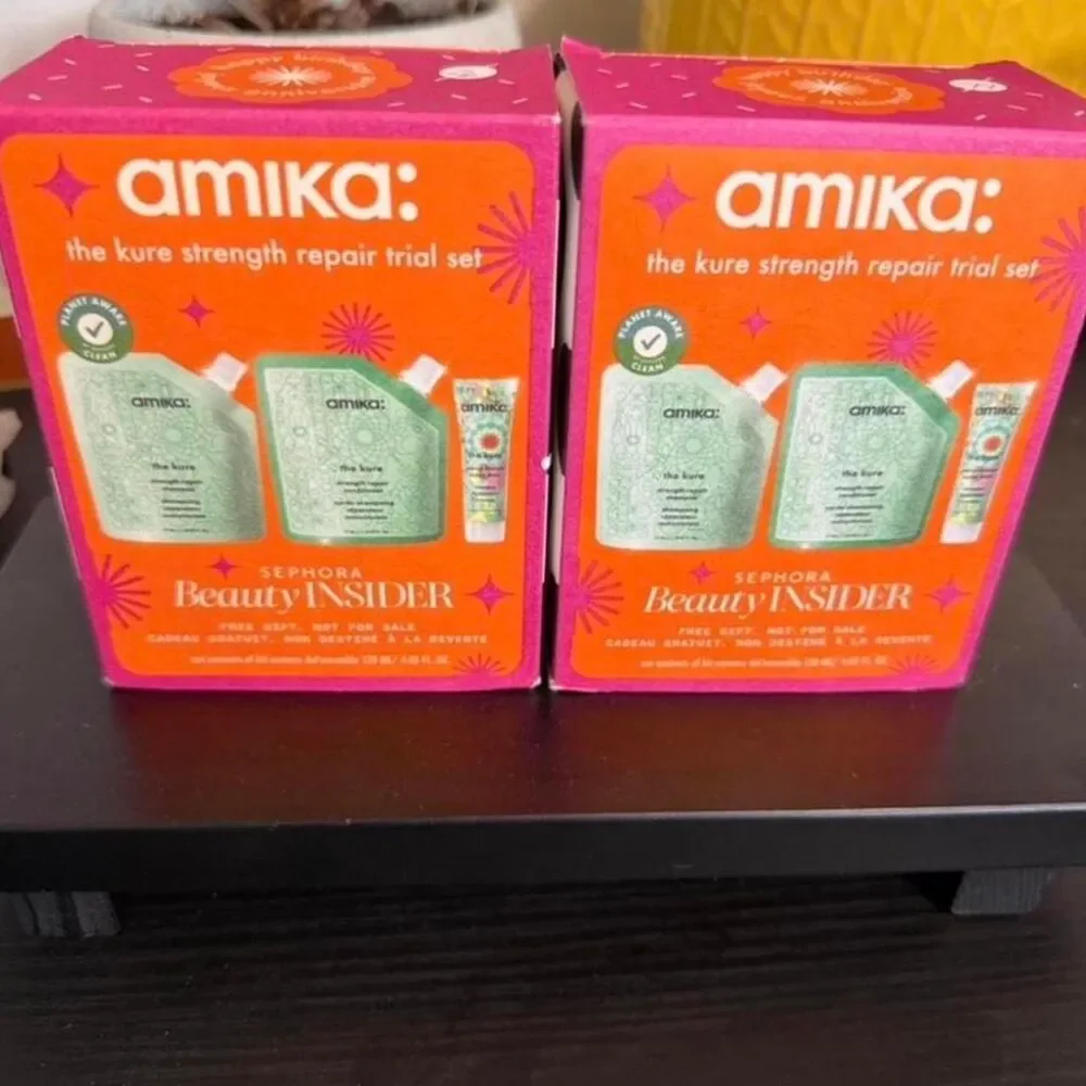 Amika beauty insider set of 2 - NIB